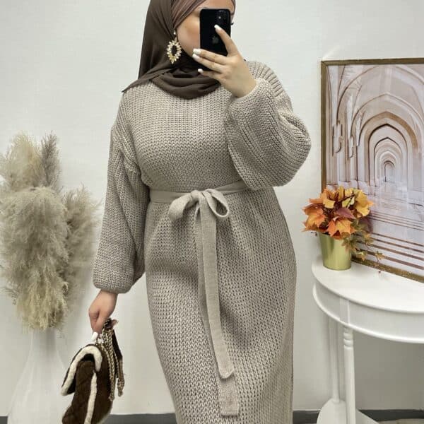 Taupe