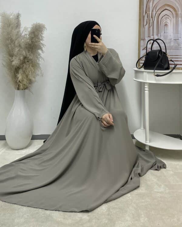 Taupe