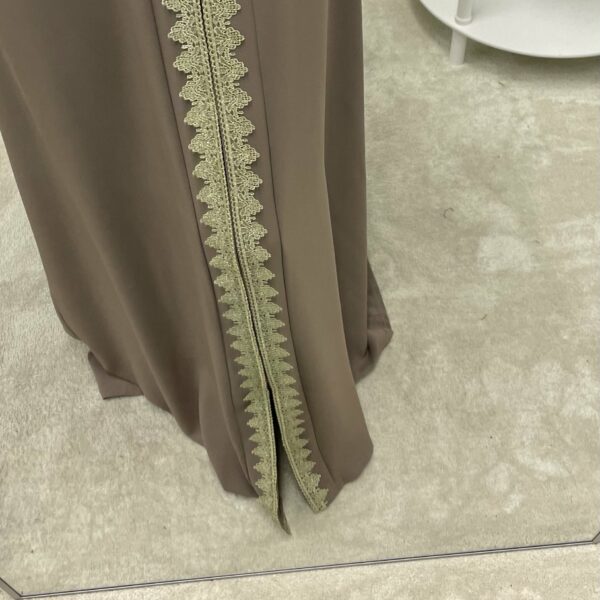 Taupe