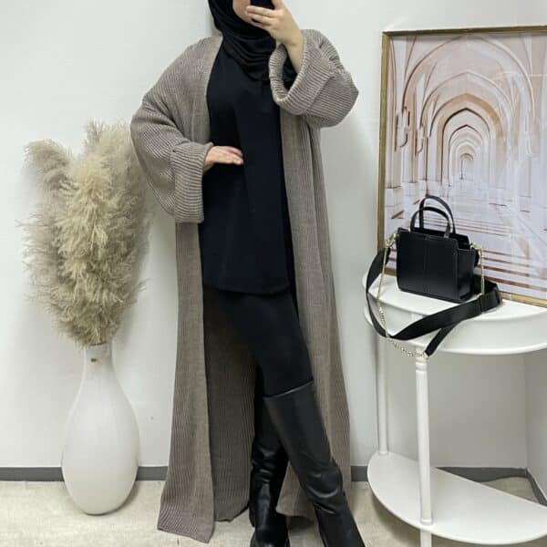 Taupe