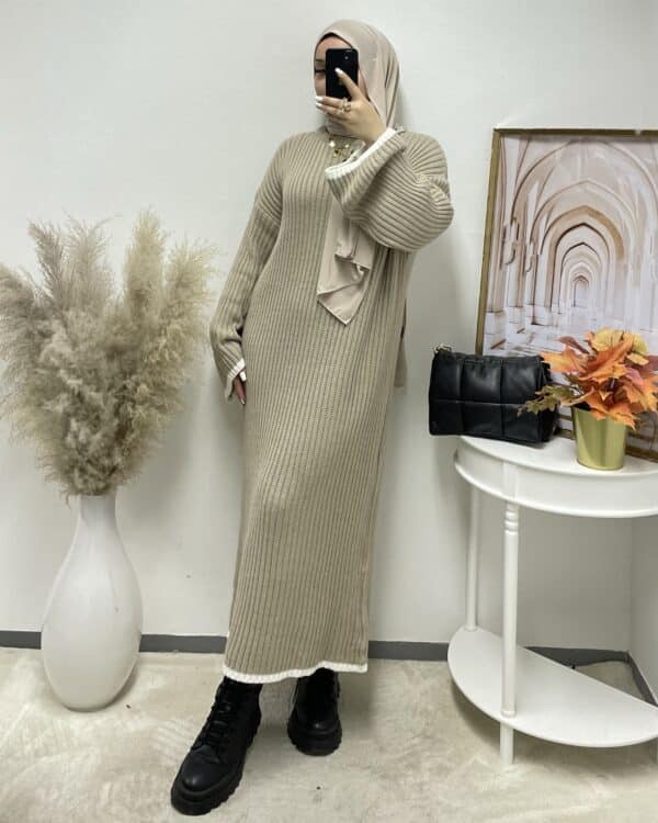 Taupe