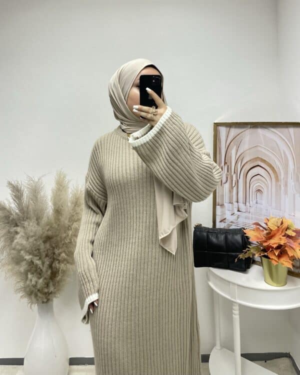 Taupe