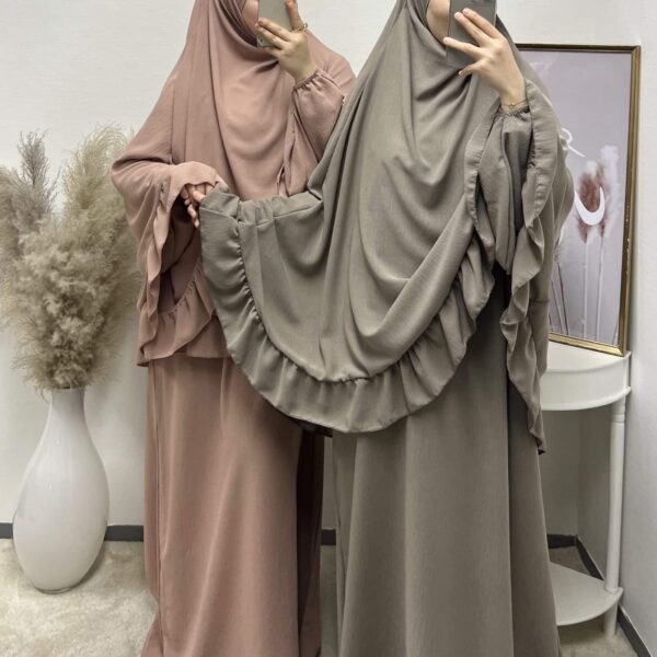 Puder-Taupe