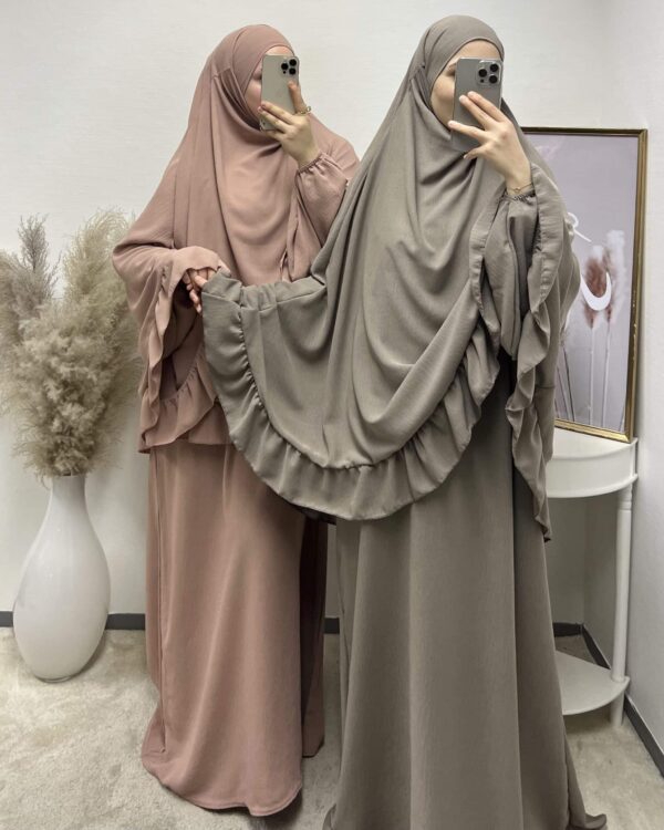 Puder-Taupe