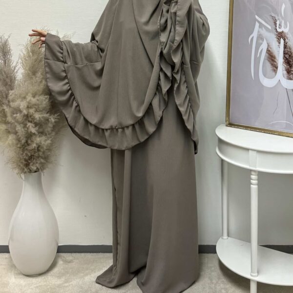 Taupe