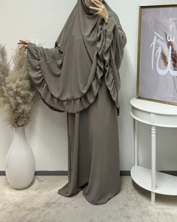 Taupe