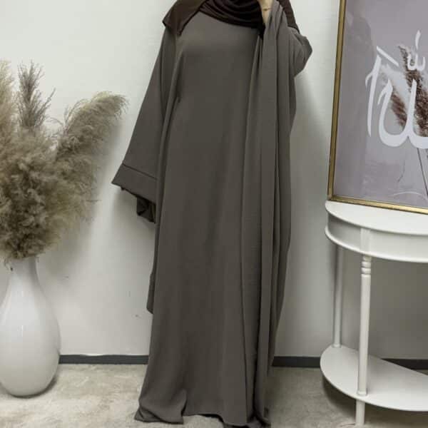 Taupe
