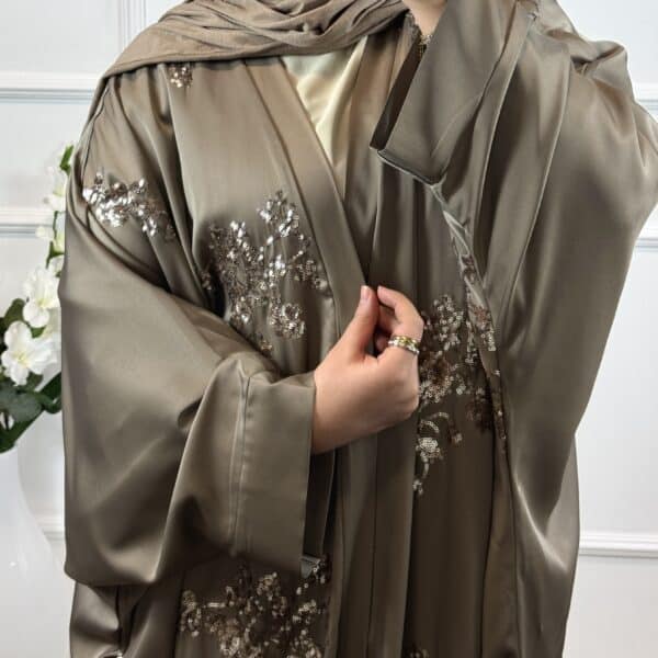 Taupe