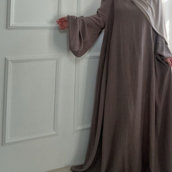 Taupe