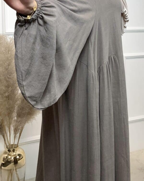 Taupe