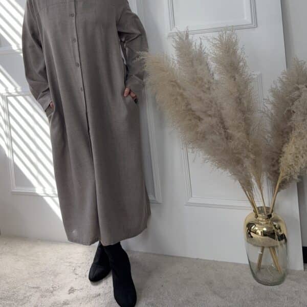 Taupe